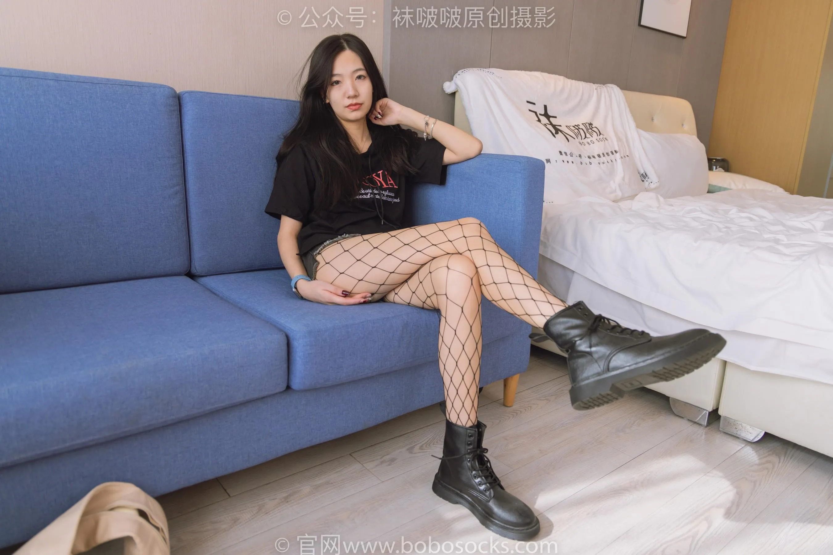 [BoBoSocks袜啵啵]NO.203 三双靴子、黑丝、网袜[23] [54P]插图1